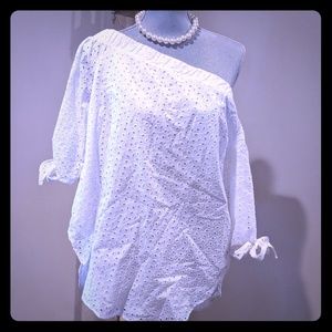 Daisy Off-the-Shoulder Top